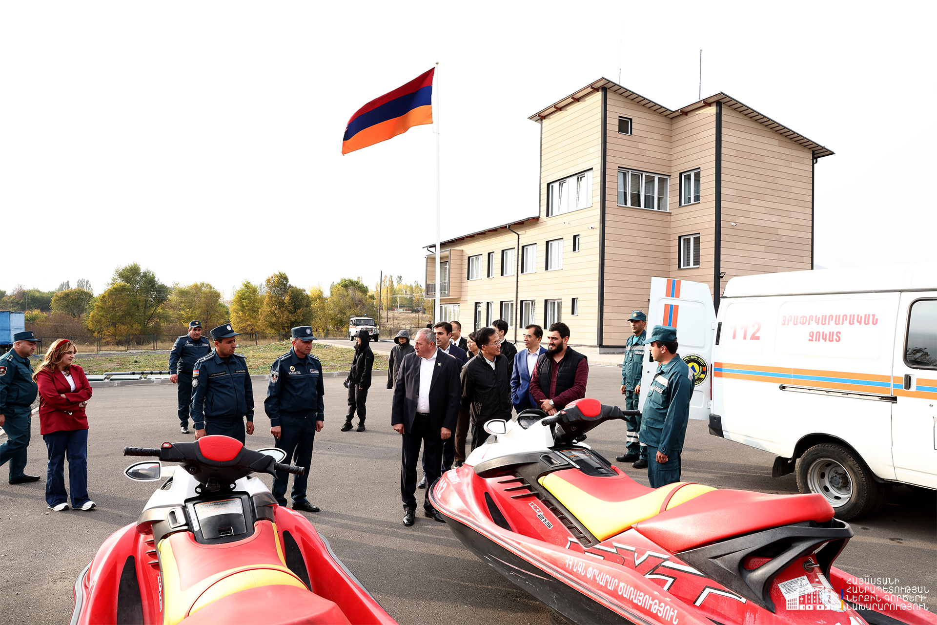 Подчёркнута важность обмена опытом и расширения сотрудничества: директор Спасательной службы принял заместителя мэра Пекина